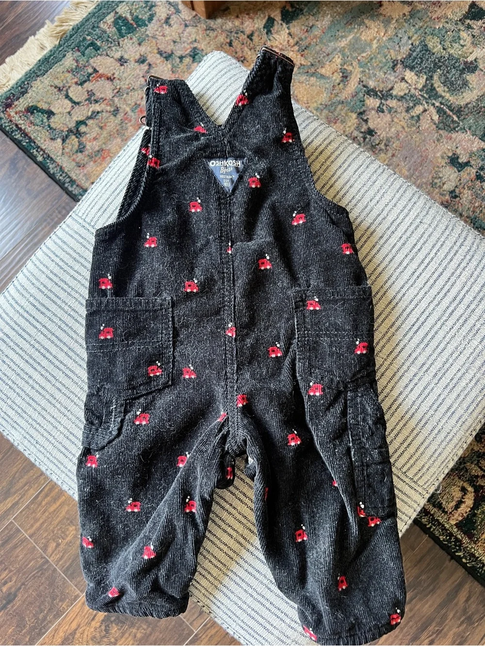 Like new OshKosh B'gosh black corduroy train overalls